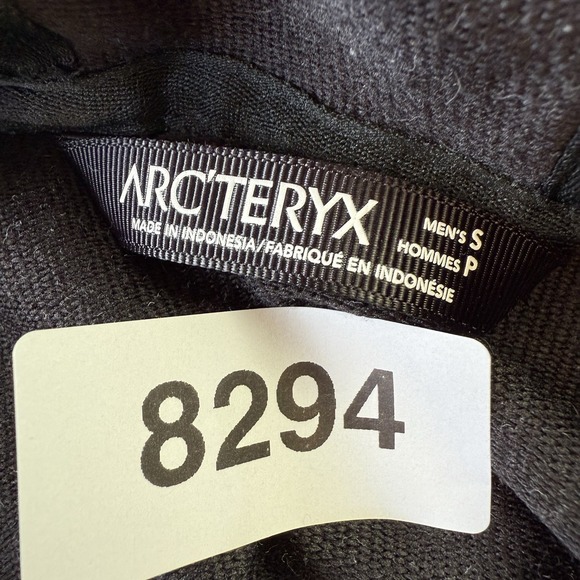 Arc'teryx Covert Hoody Only Mens Small Charcoal Full Zip Hoodie GorpCore $180 - Picture 15 of 15